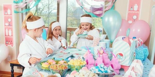 12 44 - 11 Amazing Birthday Party Ideas for Girls